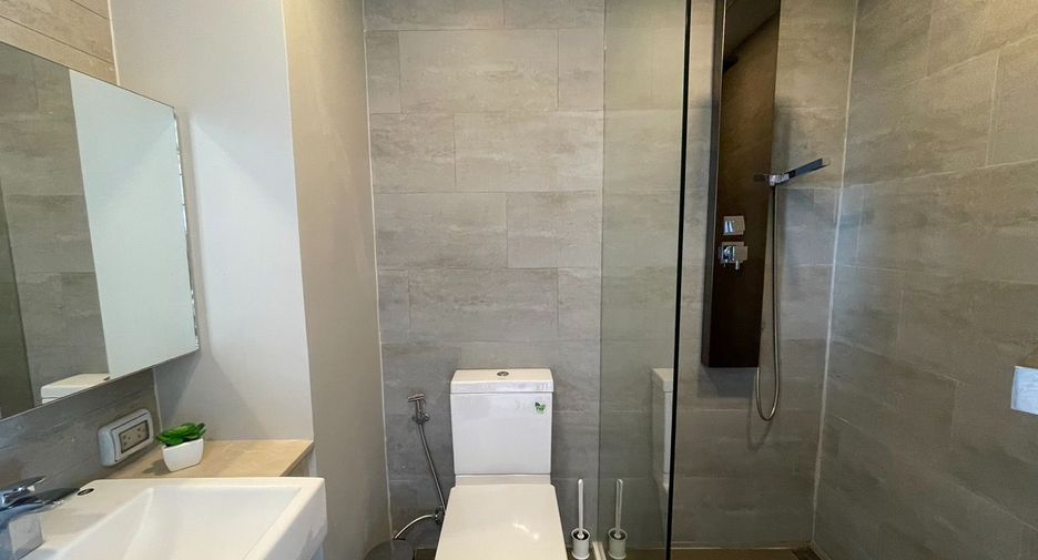 For rent 2 bedrooms condo in Bang Lamung, Chonburi