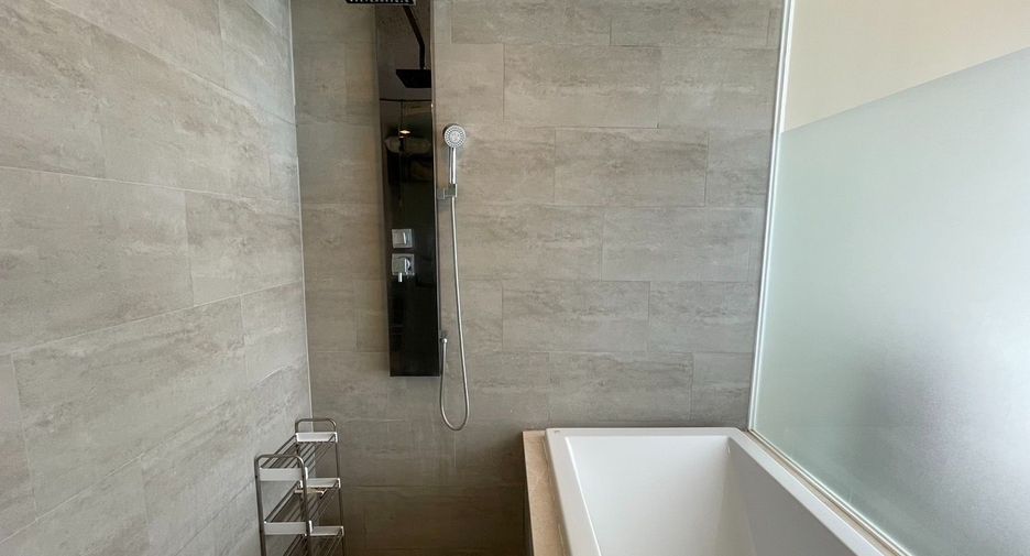 For rent 2 bedrooms condo in Bang Lamung, Chonburi