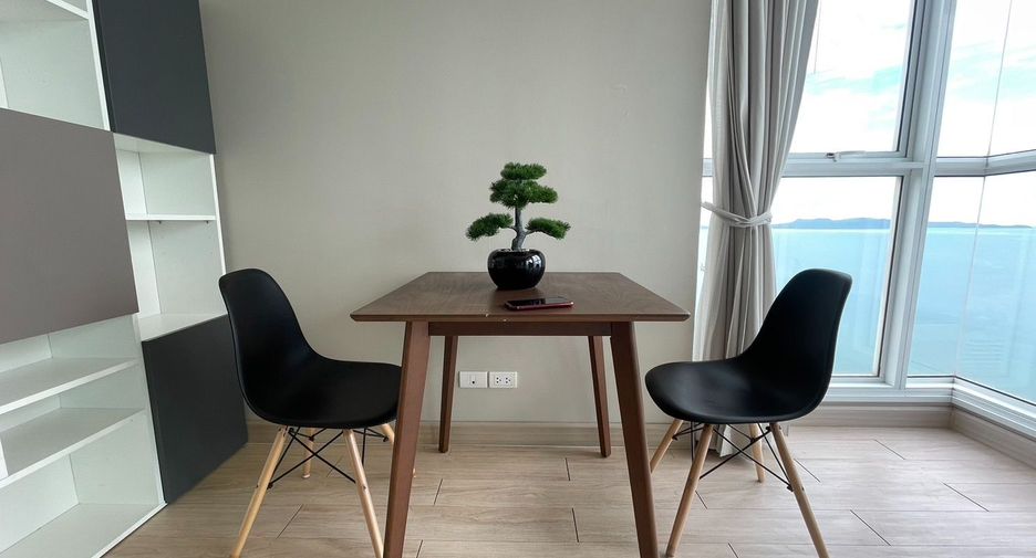 For rent 2 bedrooms condo in Bang Lamung, Chonburi