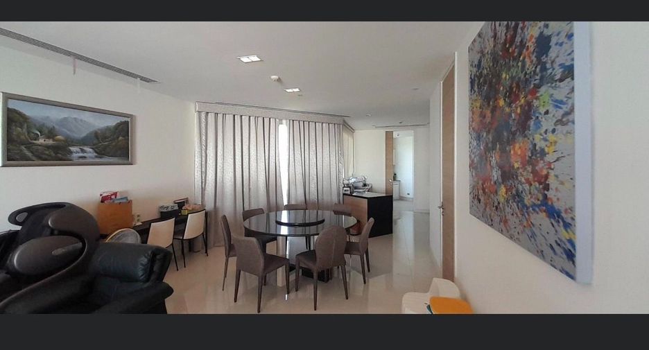 For rent 3 bedrooms condo in Jomtien, Pattaya