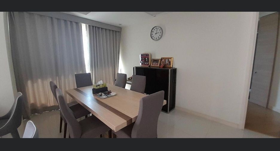 For rent 3 bedrooms condo in Jomtien, Pattaya