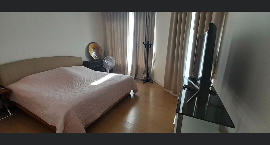 For rent 3 bedrooms condo in Jomtien, Pattaya