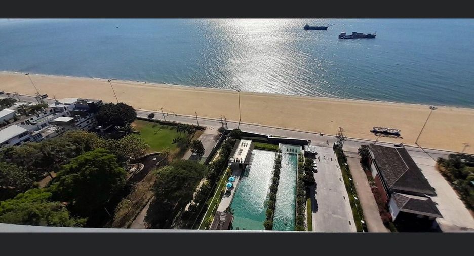 For rent 3 bedrooms condo in Jomtien, Pattaya
