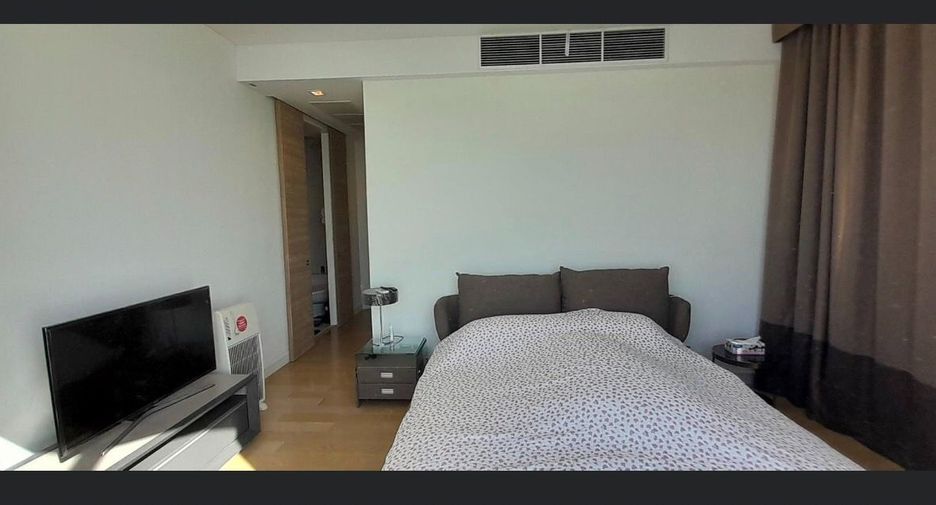 For rent 3 bedrooms condo in Jomtien, Pattaya