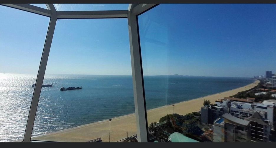 For rent 3 bedrooms condo in Jomtien, Pattaya