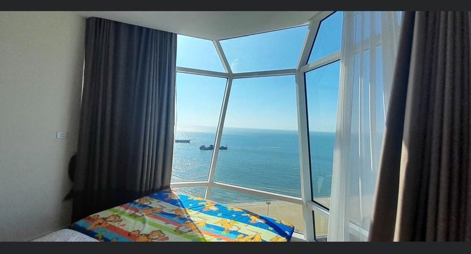 For rent 3 bedrooms condo in Jomtien, Pattaya