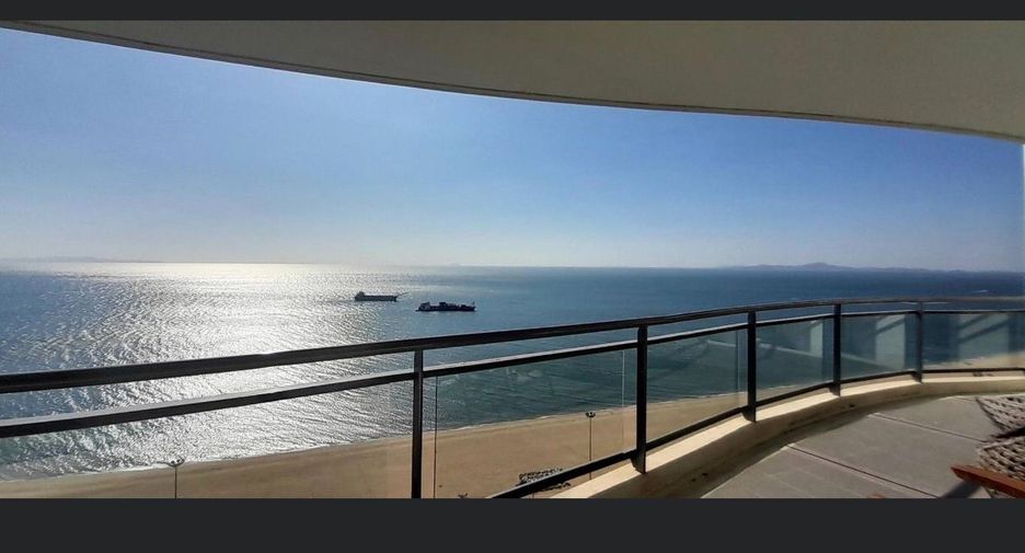 For rent 3 bedrooms condo in Jomtien, Pattaya