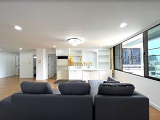 For rent 3 bedrooms condo in Khlong Toei, Bangkok