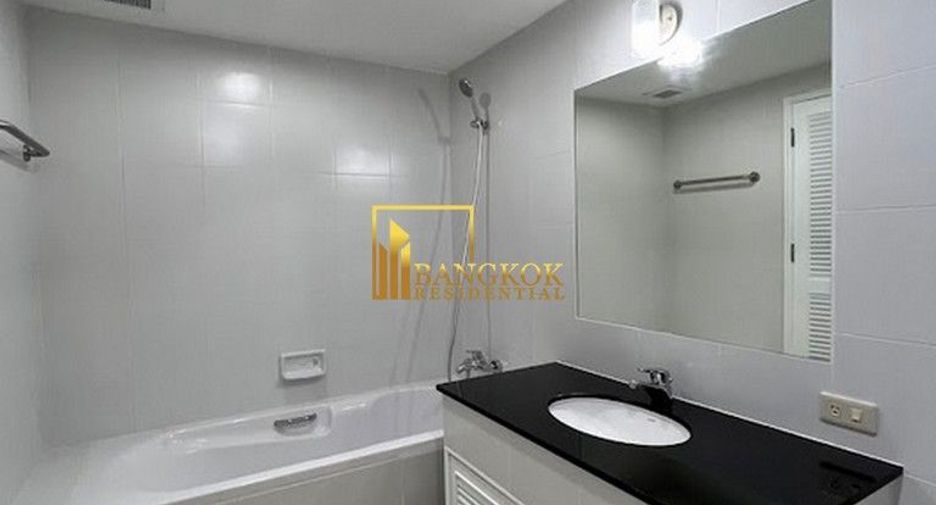 For rent 3 bedrooms condo in Khlong Toei, Bangkok