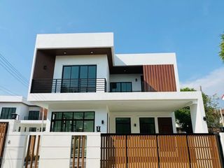 For Rent 4 Bedroom House In Mueang Chiang Mai