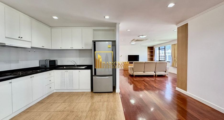 For rent 3 bedrooms condo in Khlong Toei, Bangkok