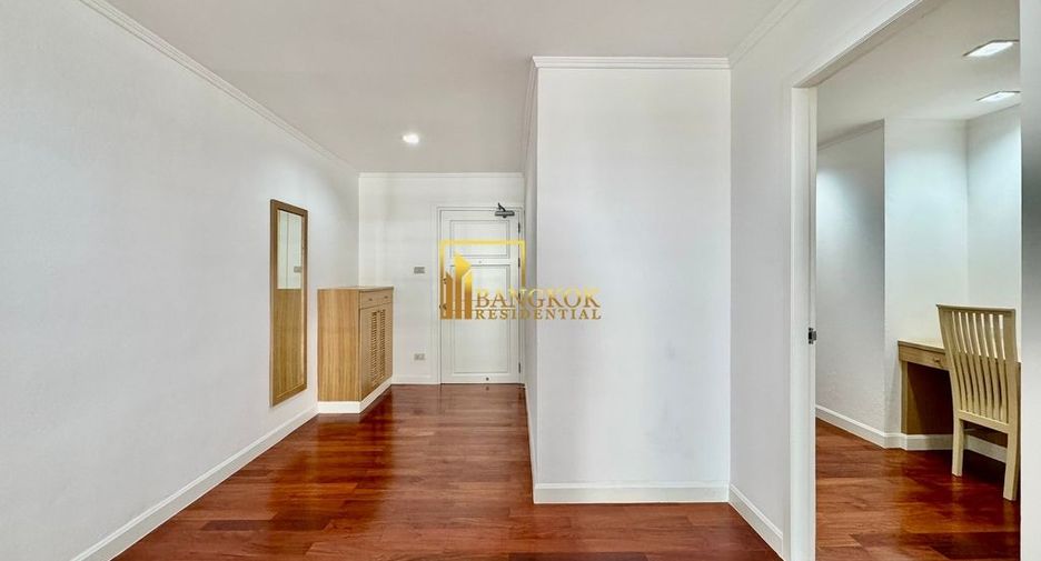 For rent 3 bedrooms condo in Khlong Toei, Bangkok