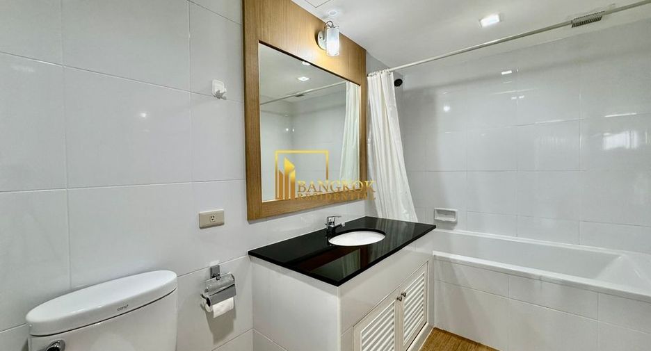 For rent 3 bedrooms condo in Khlong Toei, Bangkok