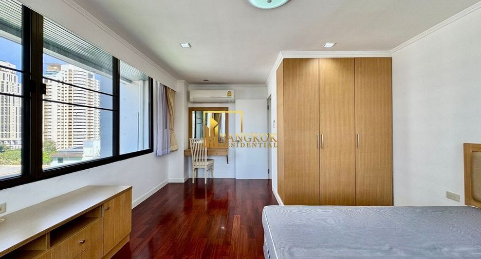 For rent 3 bedrooms condo in Khlong Toei, Bangkok