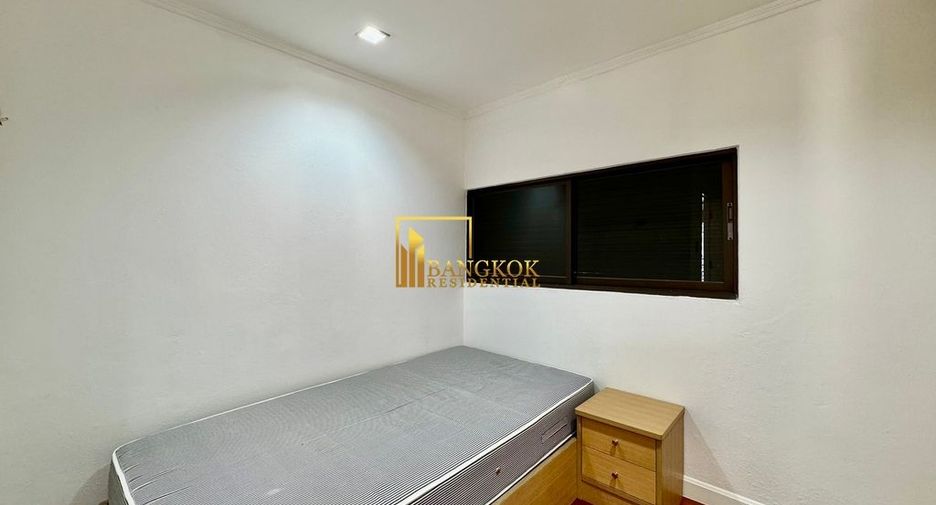 For rent 3 bedrooms condo in Khlong Toei, Bangkok