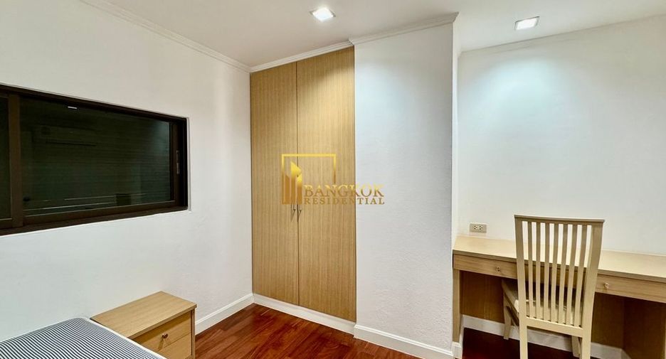 For rent 3 bedrooms condo in Khlong Toei, Bangkok