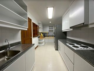 Аренда 3 спальни кондо в Кхлонг Тоеи, Бангкок
