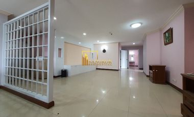 For rent 3 bed condo in Khlong Toei, Bangkok
