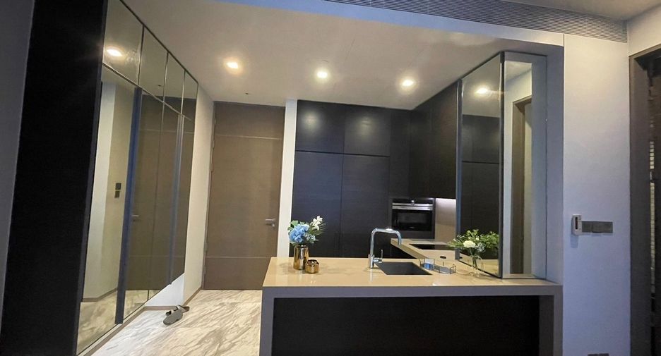 For rent and for sale 1 bed condo in Sathon, Bangkok