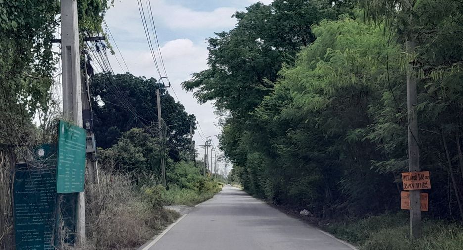 For sale land in Sai Noi, Nonthaburi