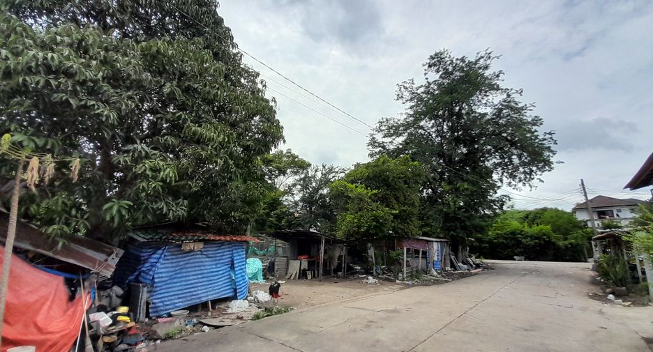 For sale land in Sai Noi, Nonthaburi