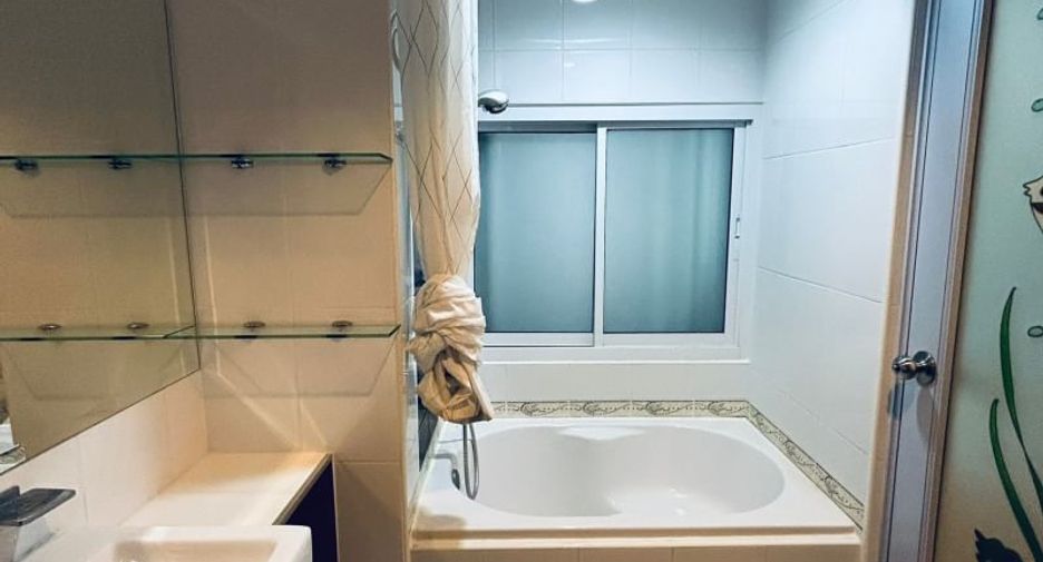 Wohnung zur Miete mit 2 Zimmer in Si Racha, Chonburi