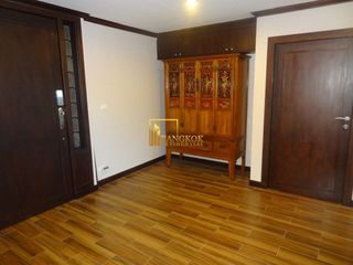 Condo en alquiler de 2 habitaciones en Sathon, Bangkok