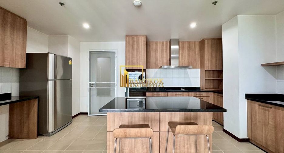 Apartamento en alquiler de 3 habitaciones en Watthana, Bangkok