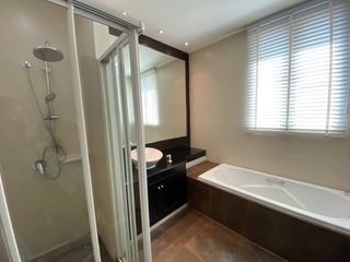 For rent 4 bed serviced apartment in Watthana, Bangkok