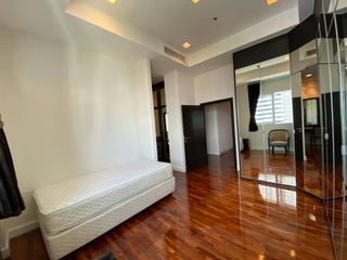 For rent 4 bed serviced apartment in Watthana, Bangkok