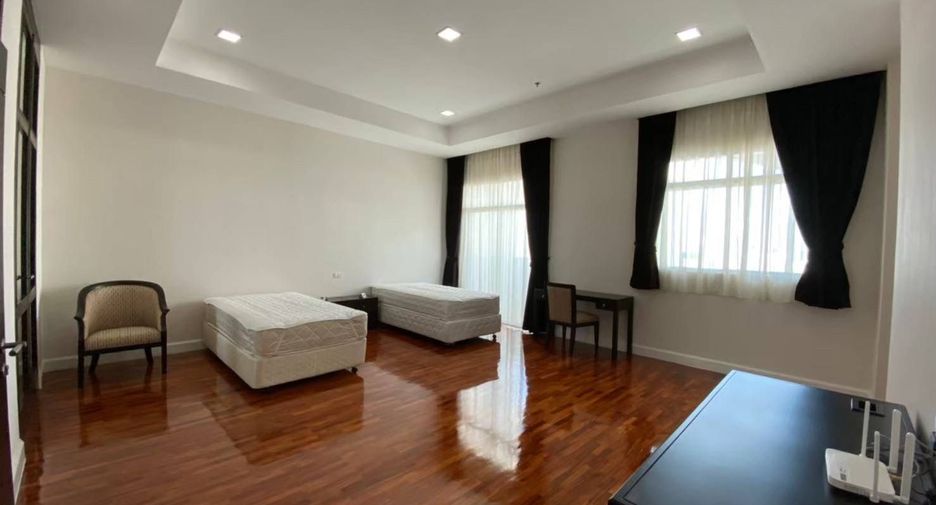 Serviced Apartment zur Miete mit 4 Zimmer in Watthana, Bangkok