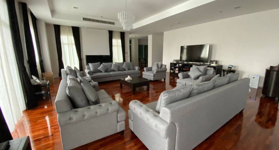 Serviced Apartment zur Miete mit 4 Zimmer in Watthana, Bangkok