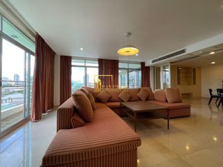 Apartamento en alquiler de 3 habitaciones en Khlong Toei, Bangkok