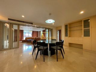 Apartamento en alquiler de 3 habitaciones en Khlong Toei, Bangkok