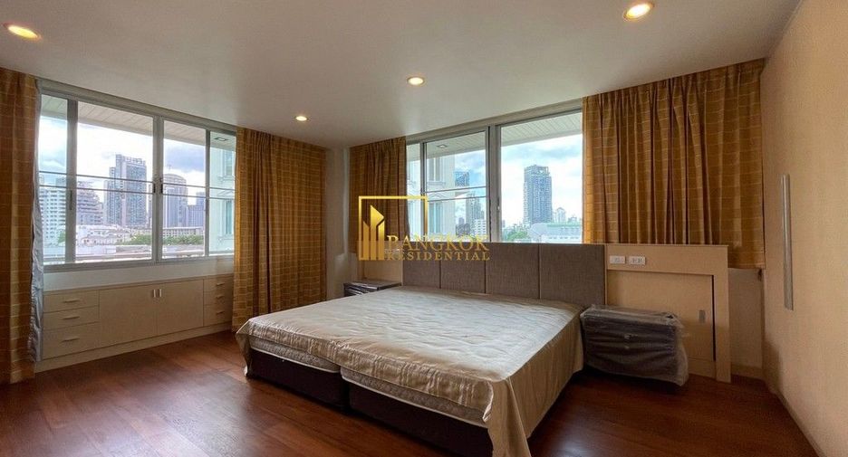 Apartamento en alquiler de 3 habitaciones en Khlong Toei, Bangkok