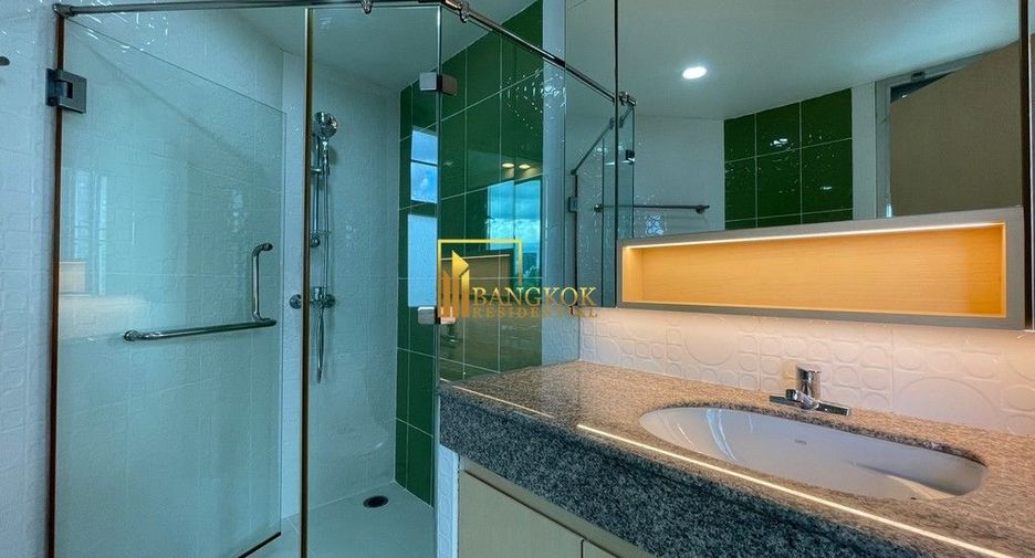 Apartamento en alquiler de 3 habitaciones en Khlong Toei, Bangkok