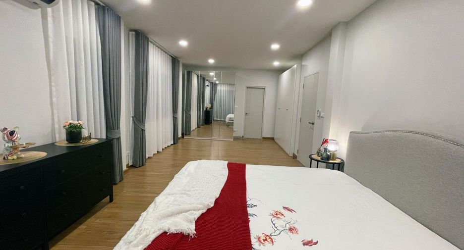 Haus zur Miete mit 4 Zimmer in Bang Phli, Samut Prakan
