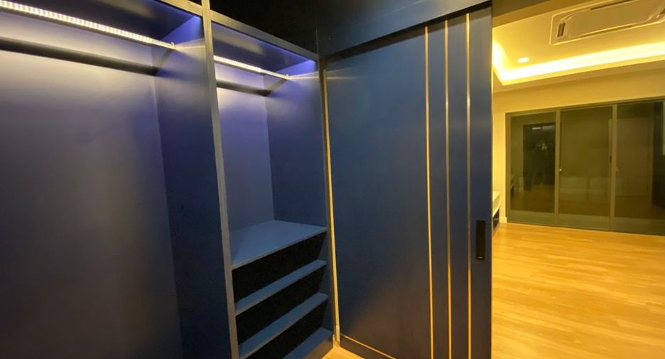 Haus zur Miete mit 4 Zimmer in Bang Khen, Bangkok