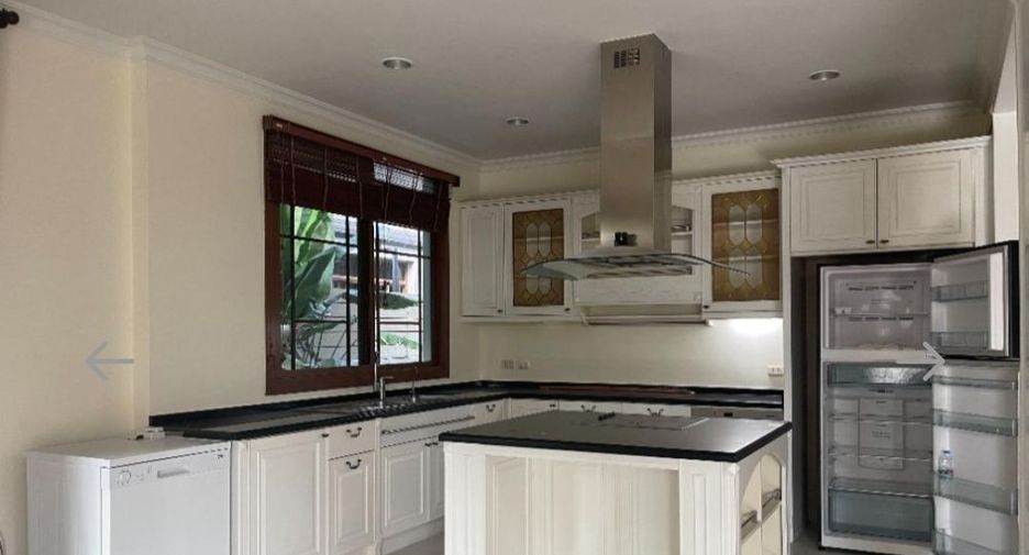 For rent 4 bedrooms house in Suan Luang, Bangkok