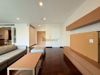 For rent 2 bedrooms apartment in Watthana, Bangkok