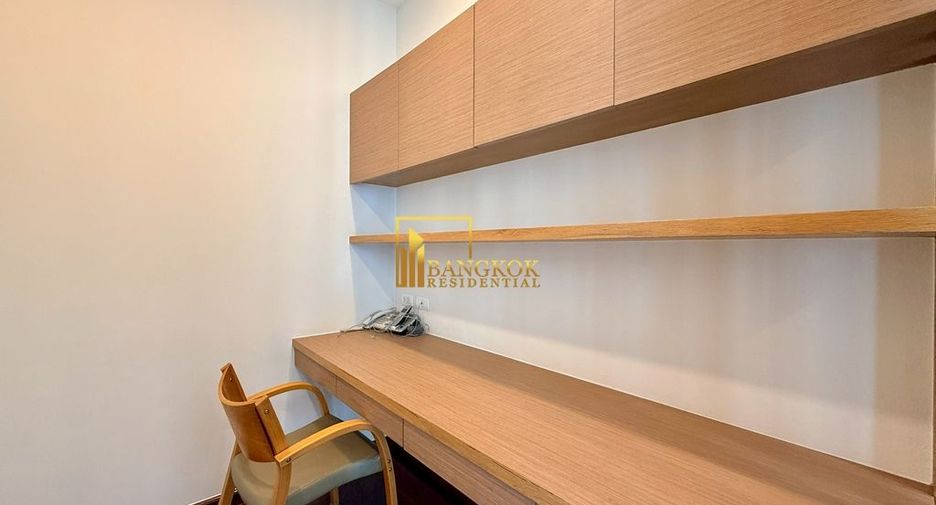 For rent 2 bedrooms apartment in Watthana, Bangkok