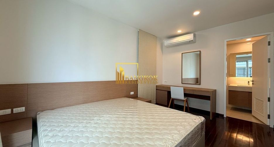 For rent 2 bedrooms apartment in Watthana, Bangkok