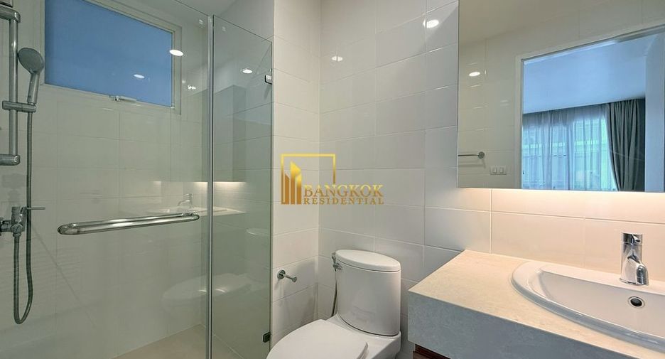 For rent 2 bedrooms apartment in Watthana, Bangkok