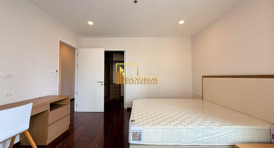 For rent 2 bedrooms apartment in Watthana, Bangkok