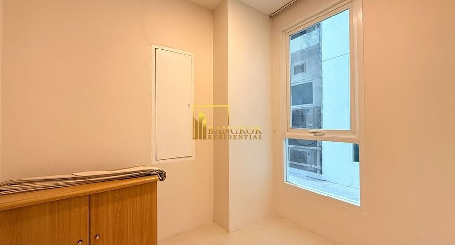 For rent 2 bedrooms apartment in Watthana, Bangkok
