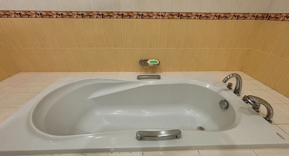 For sale 10 bedrooms house in Mueang Rayong, Rayong