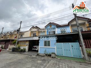 For sale 3 bed townhouse in Mueang Nakhon Pathom, Nakhon Pathom