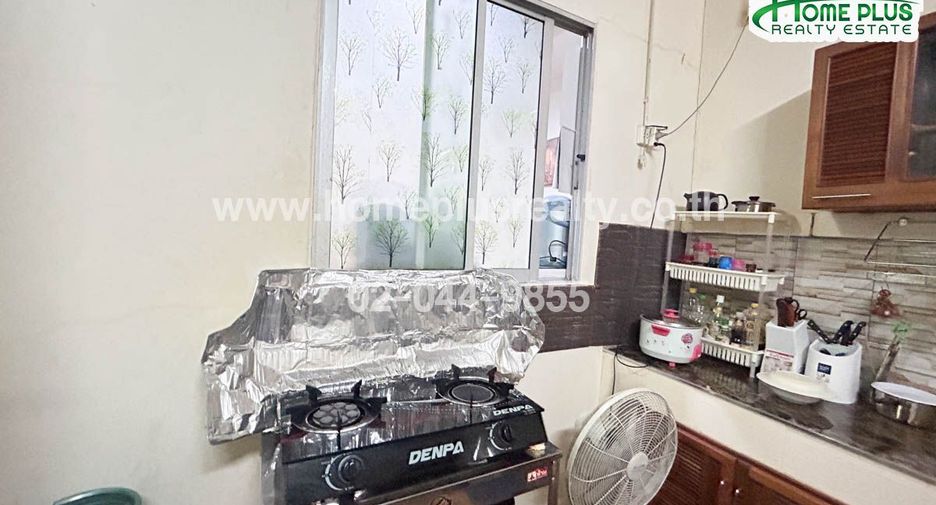 Продажа 3 спальни таунхаус в Mueang Nakhon Pathom, Накхонпатхом