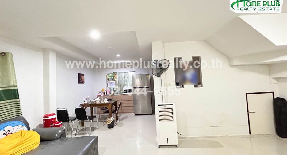 Продажа 3 спальни таунхаус в Mueang Nakhon Pathom, Накхонпатхом