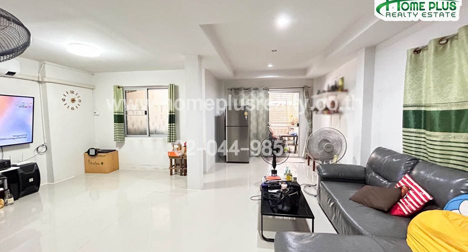 Продажа 3 спальни таунхаус в Mueang Nakhon Pathom, Накхонпатхом